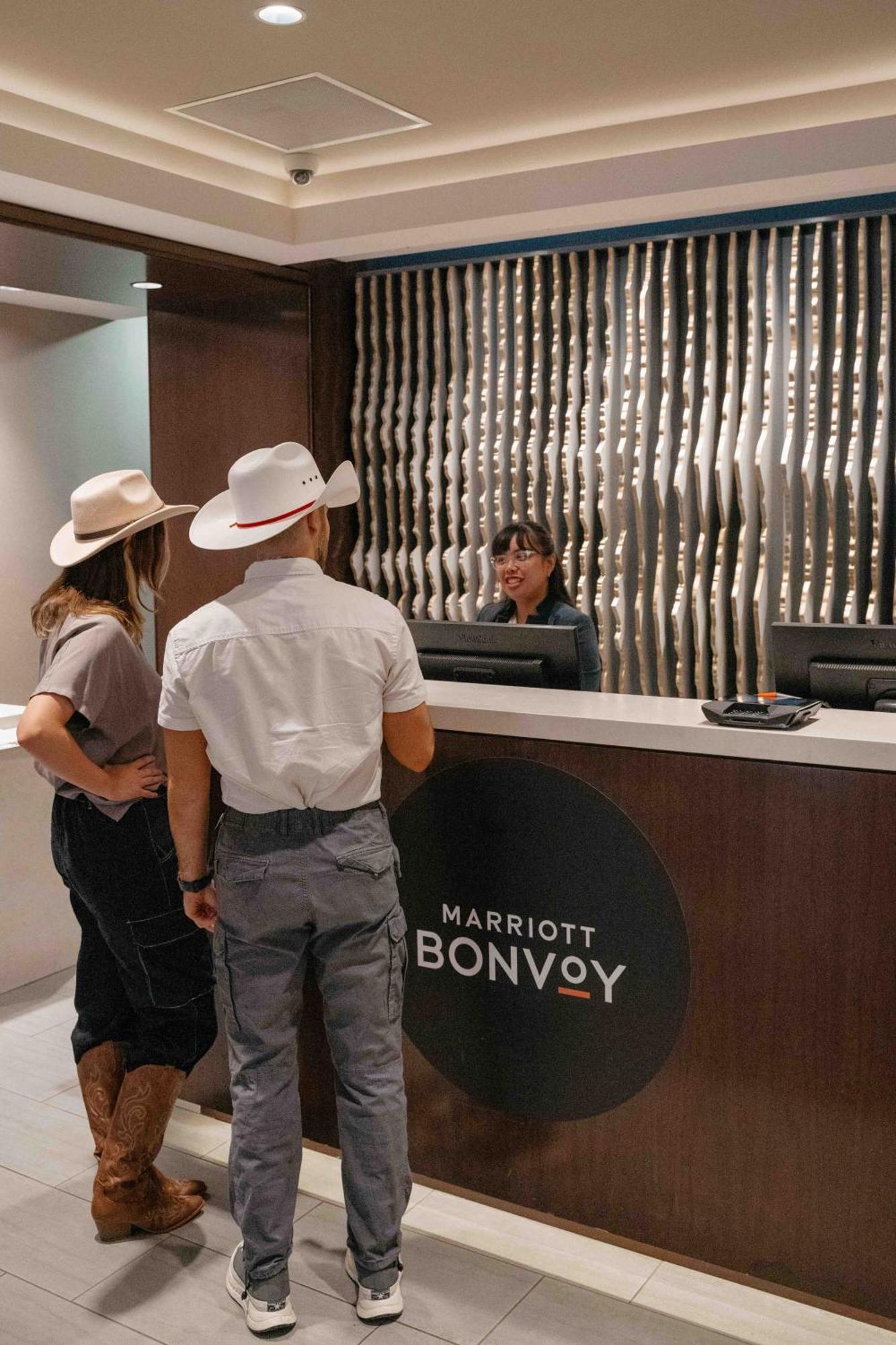 แคลกรี แมริออท ดาวน์ทาวน์ โฮเต็ล Hotel คาลการี ภายนอก รูปภาพ